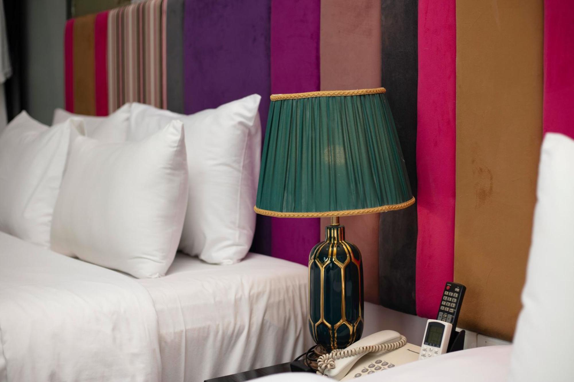 Madelise Amica Hotel And Travel Ханой Номер фото